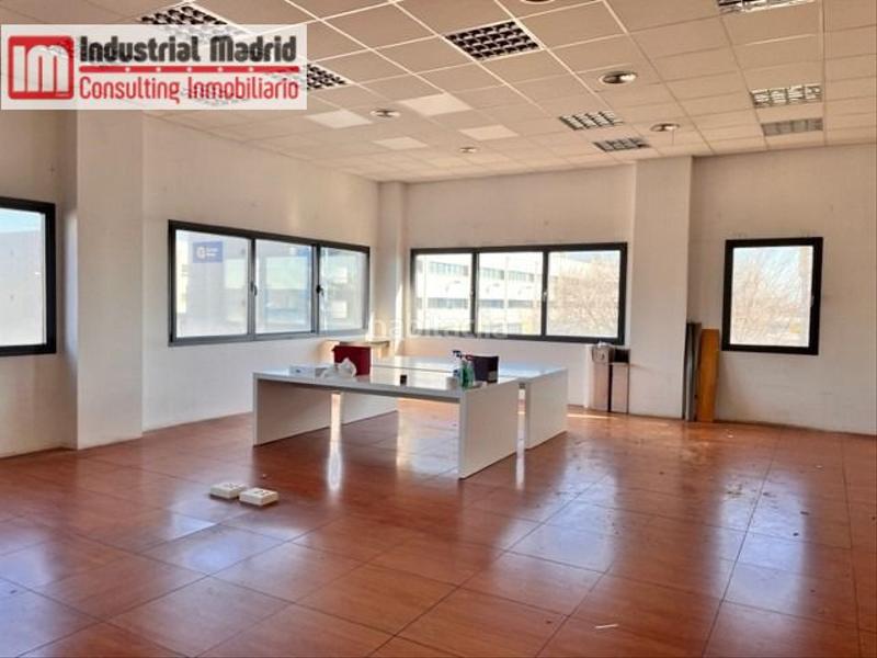 Foto 7265edf2-4a25-4daa-baad-8bdfc8e7fe50. Lloguer oficina a El Barral Ferial Coslada