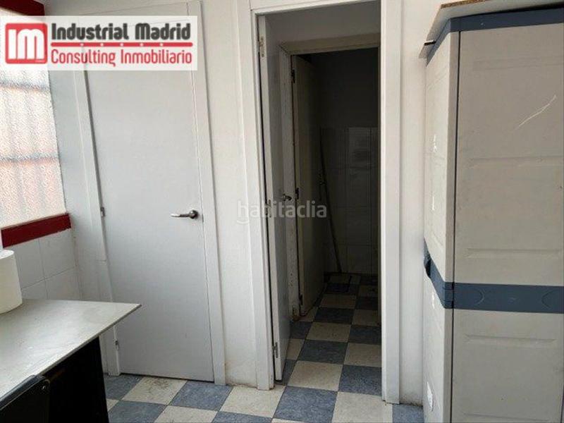 Foto a44f3716-deb1-4b44-bf32-5a223b9db8ee. Capannone industriale in Torres de la Alameda