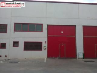 Industrial building in Torres de la Alameda. Venta de nave lista para entrar