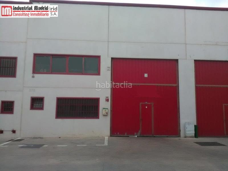 Foto e5e421fd-358c-4557-8b54-6abd9ea33839. Capannone industriale in Torres de la Alameda
