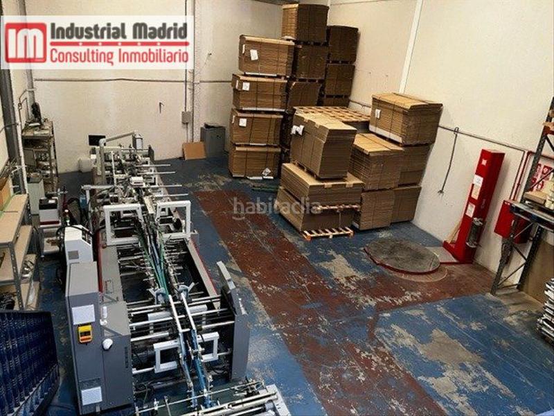 Foto fcee2978-09bd-4951-a855-1182a1d7a903. Capannone industriale in Torres de la Alameda