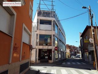 Bâtiment à usage industriel à Mejorada del Campo. Venta de edificio comercial en el centro de mejorada del campo