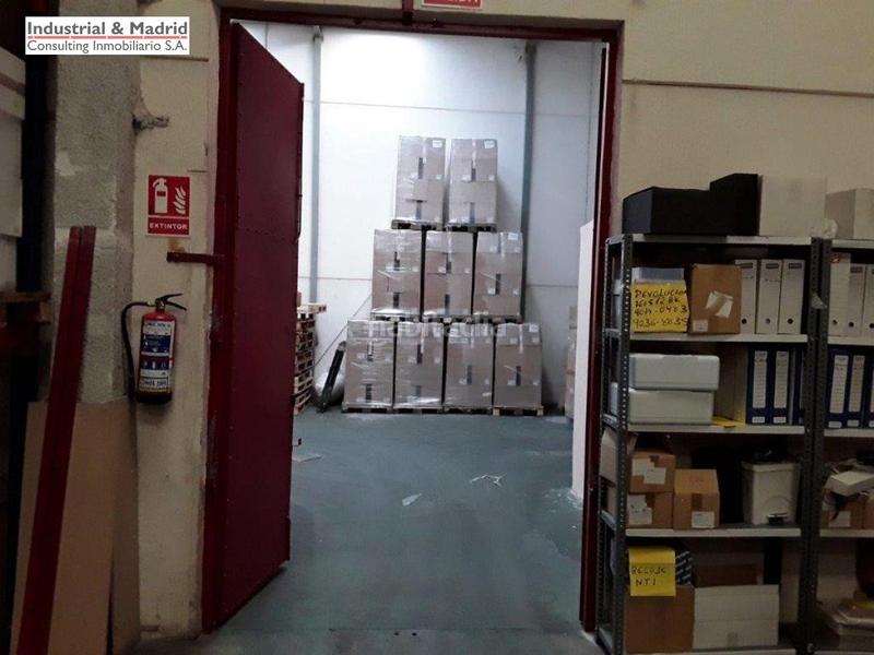 Foto 95f0539f-3959-45f1-9ba6-3c88b2d524a4. Capannone industriale in Loeches