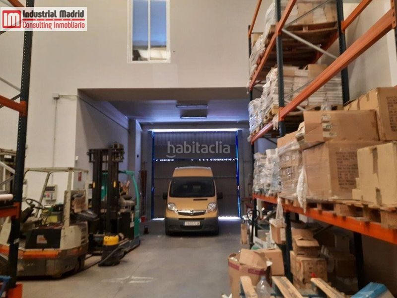 Foto 95b0d58f-d9cd-4748-8115-99c23e7943f4. Nau industrial a Loeches