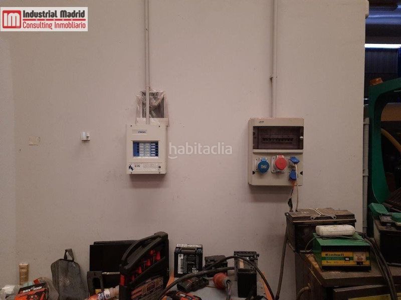 Foto b9389b29-3818-4962-ac82-75c5ea7edb20. Nau industrial a Loeches