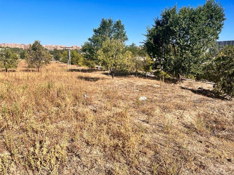 Foto d329aae9-faea-4e44-9544-a196592ea373. Solar industrial parcela en venta en p.i. la dehesa en Madrid