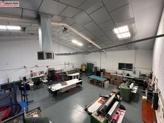 Nave industrial en Zona Industrial. Se vende nave industrial en arganda del rey