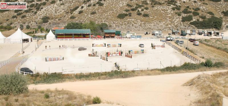 Foto e46d1b58-218e-4d1e-88e1-bf7654234939. Finca rústica a Los Villares Arganda del Rey