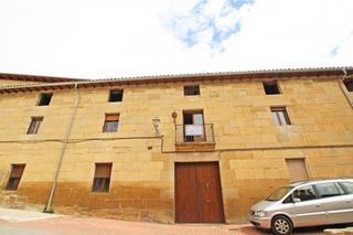 Maison  Miranda de arga - calle pilares. Venta!!! se venda casa con patio en miranda de arga en calle pil