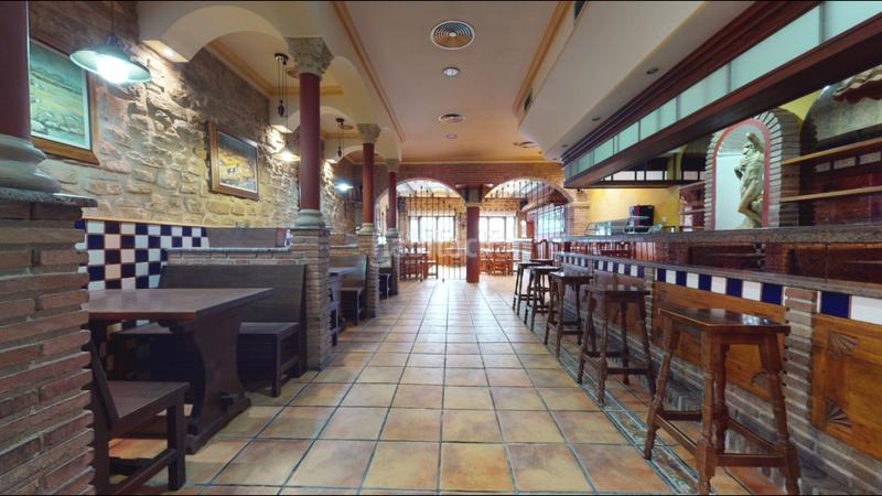 Foto 3ecd2fec-5e0b-4bbf-88a8-ddfb46ed9d44. Locale commerciale in San Martín de Unx