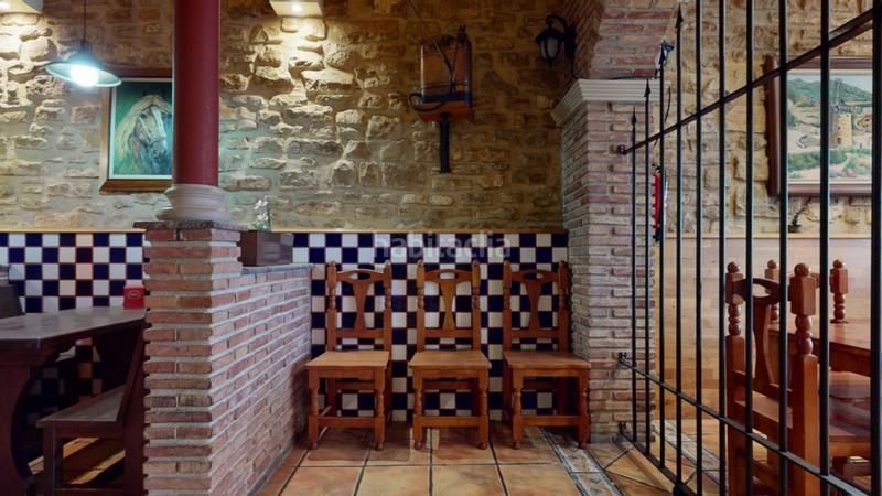 Foto b6b4e4f1-12a0-489d-b1b9-20e411c3a393. Locale commerciale in San Martín de Unx