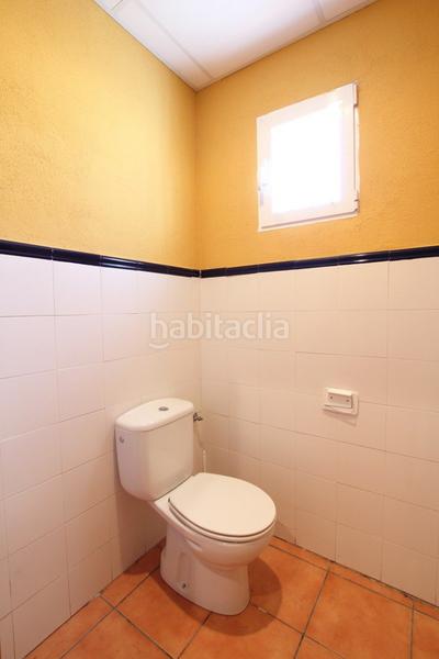 Foto 1074f45f-7815-418c-852d-ab29f7a5a1d6. Locale commerciale in Caparroso