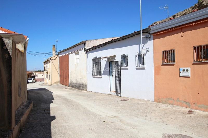 Foto 4d4958eb-f3eb-4509-8d5e-95dd5f2c8edc. Locale commerciale in Caparroso