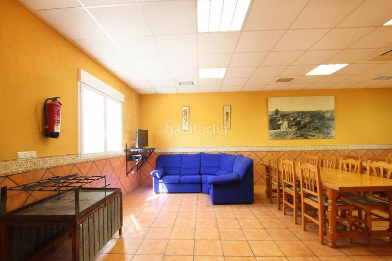 Foto acecaeb8-f791-4778-8439-6ff222f37a09. Locale commerciale in Caparroso