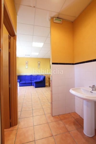 Foto afcb4b3b-87c2-4404-a337-7650f12528cd. Locale commerciale in Caparroso