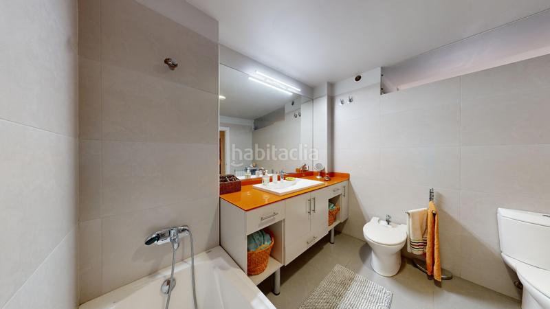 Foto d48a4f4a-69c3-47c4-be20-8335e2701f1b. Piso se vende piso dúplex con dos viviendas en el centro en Tafalla