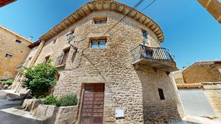 Maison jumelée  Pueyo - calle la plaza. Casa con terraza en pueyo