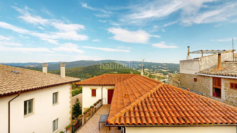 Foto 4c6ed7e1-4511-4922-a25a-aaea306cca1d. Casa adosada casa con terraza en Pueyo