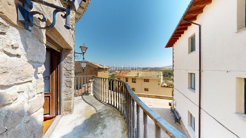 Foto 726c77c5-aa41-4ad9-948a-f7e0e87ef05b. Casa adosada casa con terraza en Pueyo
