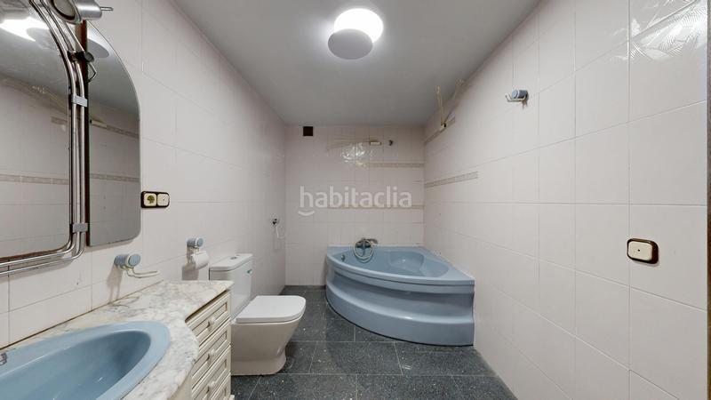 Foto a95e12c5-2d6c-45e0-a4d3-0dbef85a9cce. Casa adosada casa con terraza en Pueyo