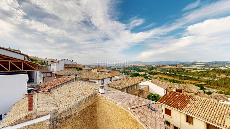 Foto b45239d6-4831-4479-88b3-3f4c70535caa. Casa adosada casa con terraza en Pueyo