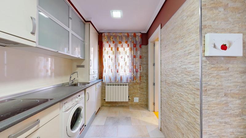 Foto add2445c-4a4b-48d0-9c1f-bdcc1b1f9e55. Casa  con patio en Tafalla