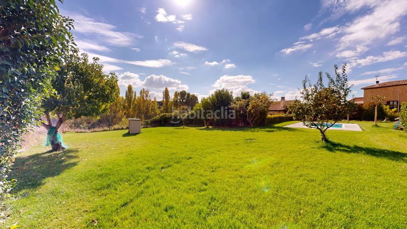 Foto 41c09efc-3c51-41b8-8918-68a744c39f58. Casa amb calefacció aparcament a Olóriz