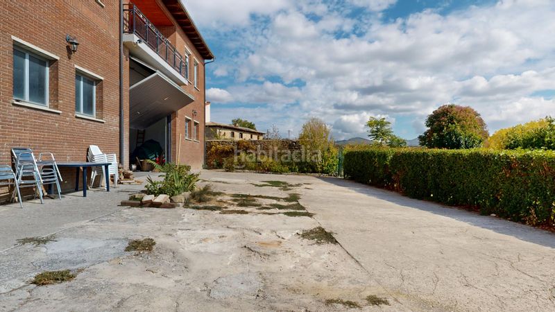 Foto 60e759b7-1c4f-44f4-ab76-5983562a37c8. Casa amb calefacció aparcament a Olóriz