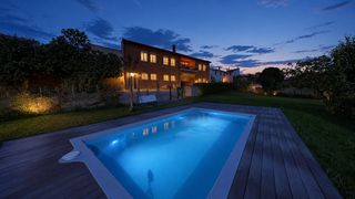 Maison  Calle la luna. Casa con garaje, jardín y piscina en mendivil