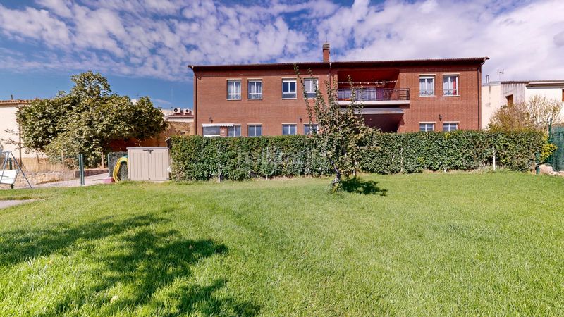 Foto 9d96a4dc-7050-4494-ad56-f8e490f72483. Casa amb calefacció aparcament a Olóriz