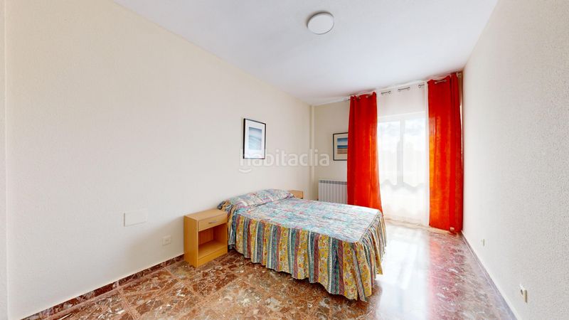 Foto e4f0d0f0-1f77-4cab-94de-035f64ff8f61. Casa amb calefacció aparcament a Olóriz