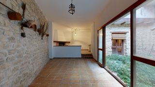 Haus  San martín de unx - miguel sanz de la fuente. Casa de pueblo con jardin y terraza en el centro de san martin d
