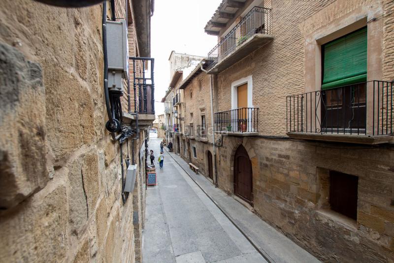 Foto f0a42bea-45fc-4bd9-9657-d7a7a831dfc9. Pis a Olite