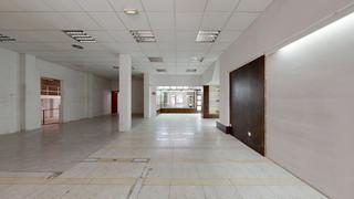 Local commercial  Tafalla - calle diputacion foral. Local comercial en el centro de tafalla