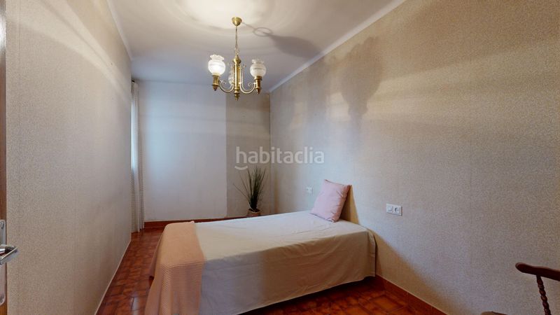 Foto 9098bf4b-840e-429e-845f-6d8478b1aab8. Casa amb calefacció aparcament a Falces