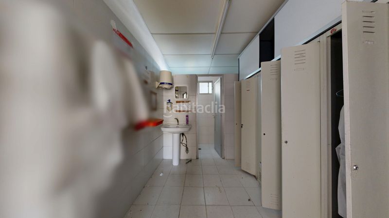 Foto a0fb7ba5-66e4-4f0a-9d11-fbdd74468571. Nau industrial a Tafalla