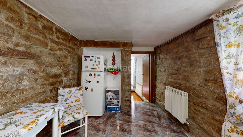Foto 73b02b19-22b2-48e7-b3d8-e40b3552c223. Casa amb calefacció a Barásoain