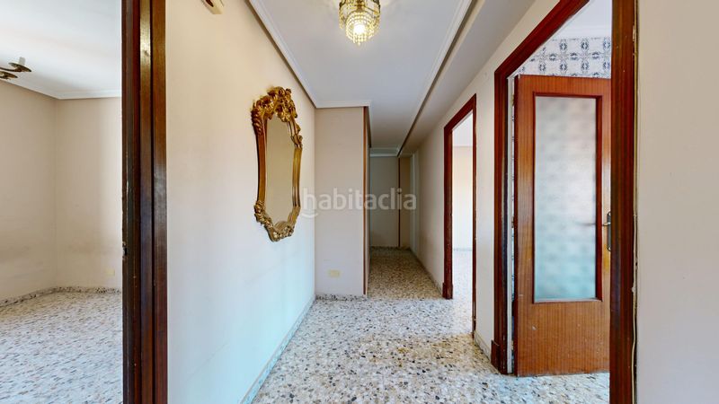Foto ce7e820f-ceac-40b6-96d6-758a42f3f841. Piso  para reformar con ascensor en Tafalla