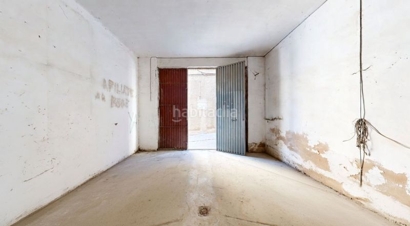 Foto c888aee9-30d8-4f36-9701-a1d845a4ad12. Aparcament cotxe a Tafalla