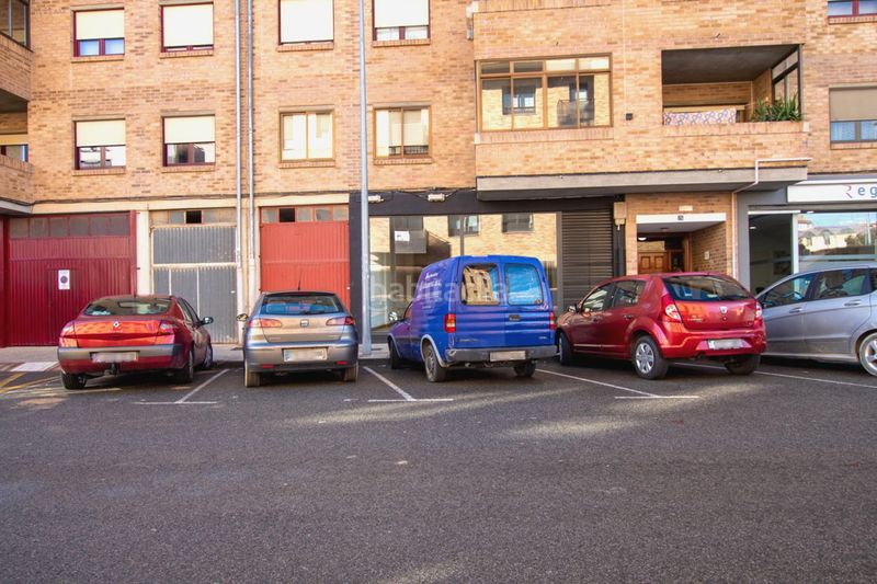 Foto 0338b05a-61d2-4a29-a8ca-a7324fb24657. Location local commercial dans Tafalla