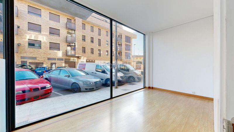 Foto 30b012c8-bc52-46e8-a0fc-f746218b228a. Location local commercial dans Tafalla