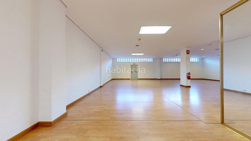Foto b237b4ee-73b3-4c97-b4ed-35af05ec2d66. Location local commercial dans Tafalla