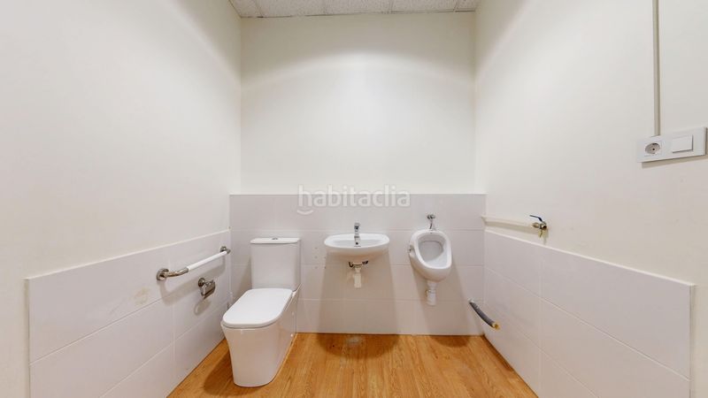 Foto bd6979d3-40c2-4c59-a64a-c32e39edd9aa. Location local commercial dans Tafalla