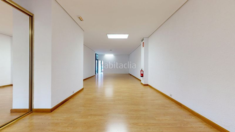 Foto cf0e196a-3706-4cdd-b9f7-15f02120fc76. Location local commercial dans Tafalla