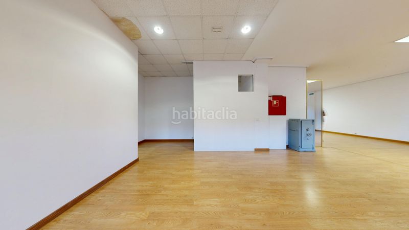 Foto de4d0192-6eb3-406a-b090-e0ffcc72e272. Location local commercial dans Tafalla