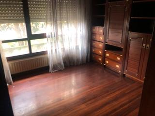 Rent Flat  Amaia etorbidea. Centro de las arenas con garaje y ascensor