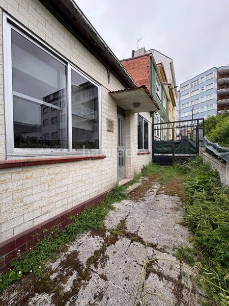 Foto b9d1a2fb-8084-4ab0-807b-2066a35dc8c4. Casa a Betanzos