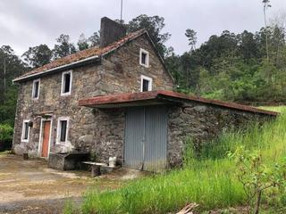 Masia a Carral. Venta casa a reformar