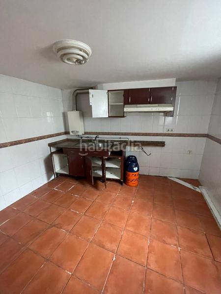 Foto 15275a4d-5a39-49d9-8a90-0d0100b900d6. Casa in Elviña - A Zapateira Coruña (A)