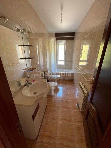 Foto db2871a0-6db4-45c2-88bb-83e7a3c9c7d3. Casa amb calefacció aparcament a A Zapateira Culleredo
